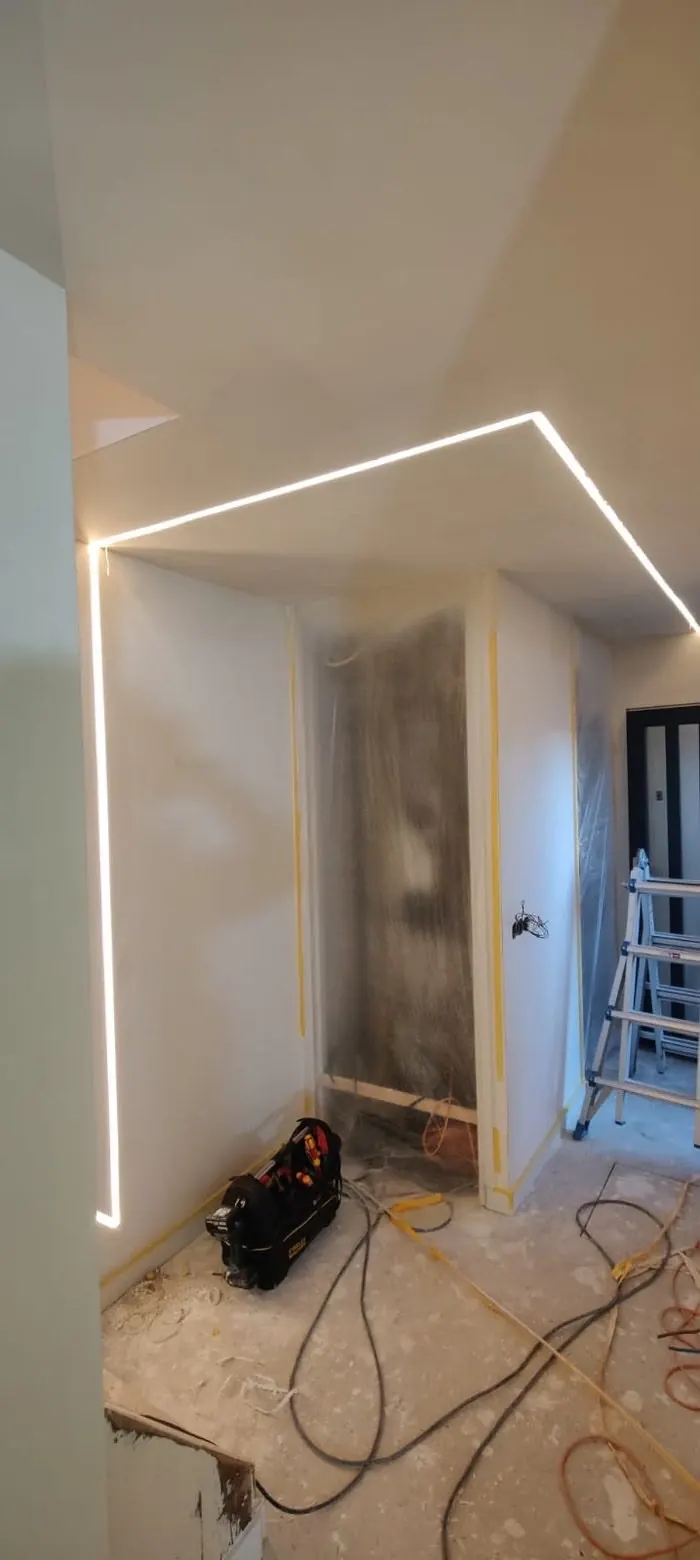 Renovatie woning met geïntegreerde LED-trapverlichting — foto 2